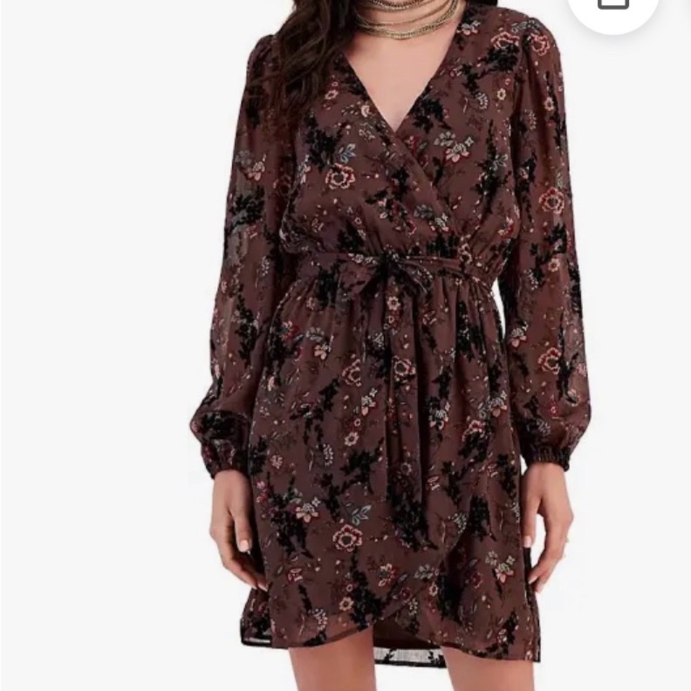 Kit + Sky Floral Wrap Dress in Brown NWT size Small